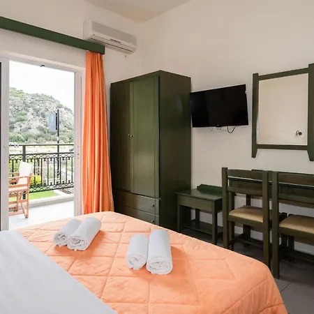 Aretousa Apartment *
