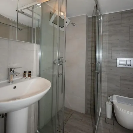 Apartment Aretousa *